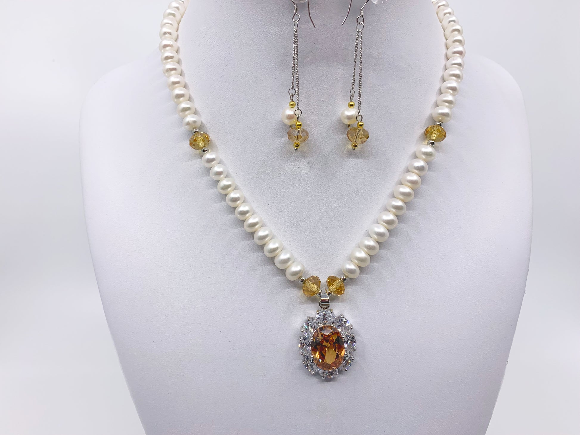 Dakota Champagne Long Layered Pearl Necklace – Gypsy Ranch Boutique